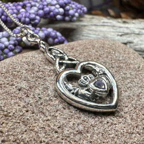 Load image into Gallery viewer, Claddagh Necklace, Celtic Pendant, Irish Jewelry, Ireland Gift, Mom Gift, Anniversary Gift, Mother's Knot, Heart Jewelry, Graduation Gift
