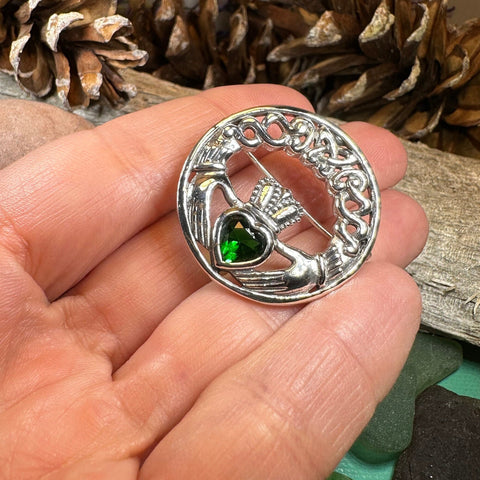 Load image into Gallery viewer, Claddagh Brooch, Irish Pin, Emerald Ireland Brooch, Silver Bride Pin, Claddagh Pin, Celtic Jewelry, Claddagh Pin, Celtic Pin, Gift for Her

