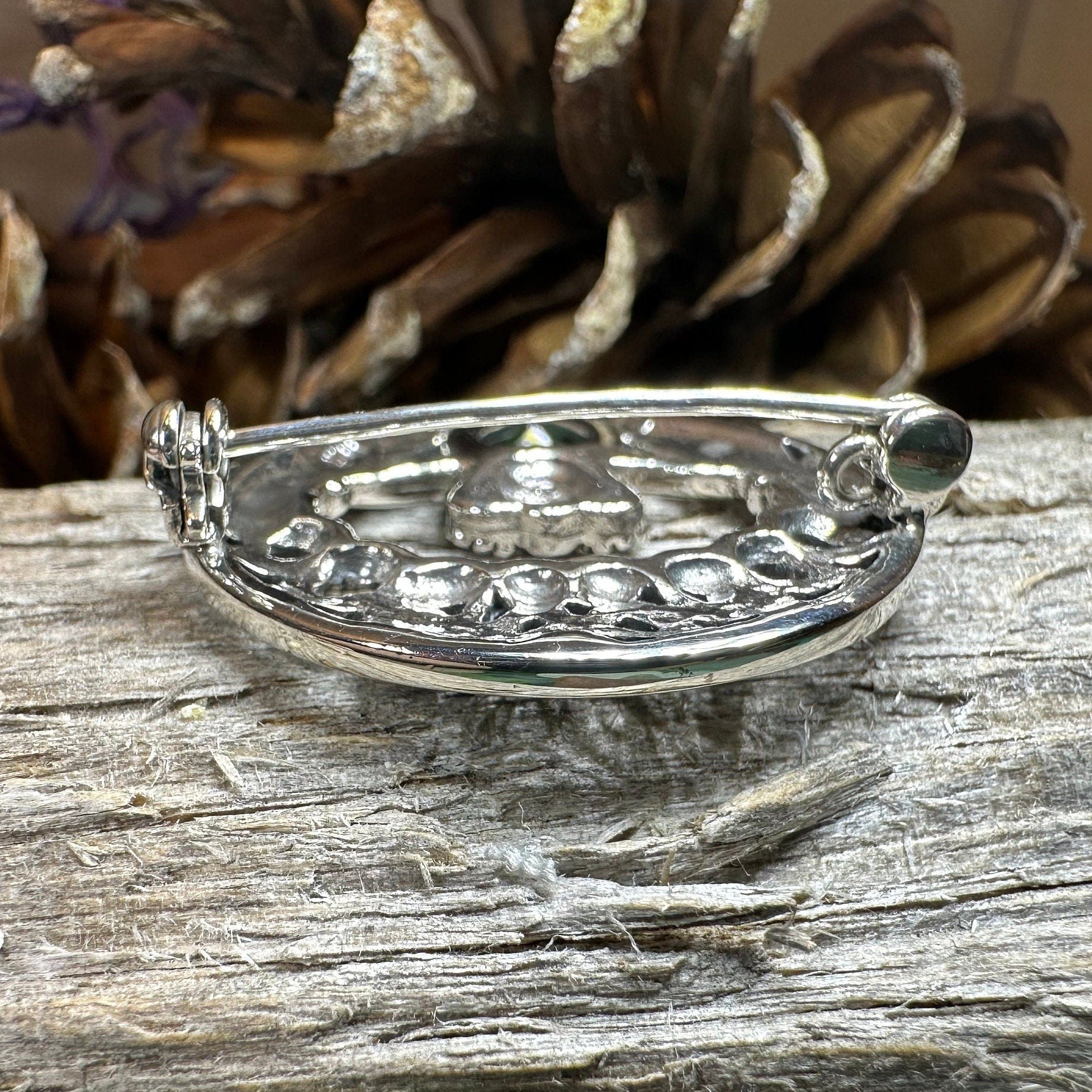 Claddagh Brooch, Irish Pin, Emerald Ireland Brooch, Silver Bride Pin, Claddagh Pin, Celtic Jewelry, Claddagh Pin, Celtic Pin, Gift for Her