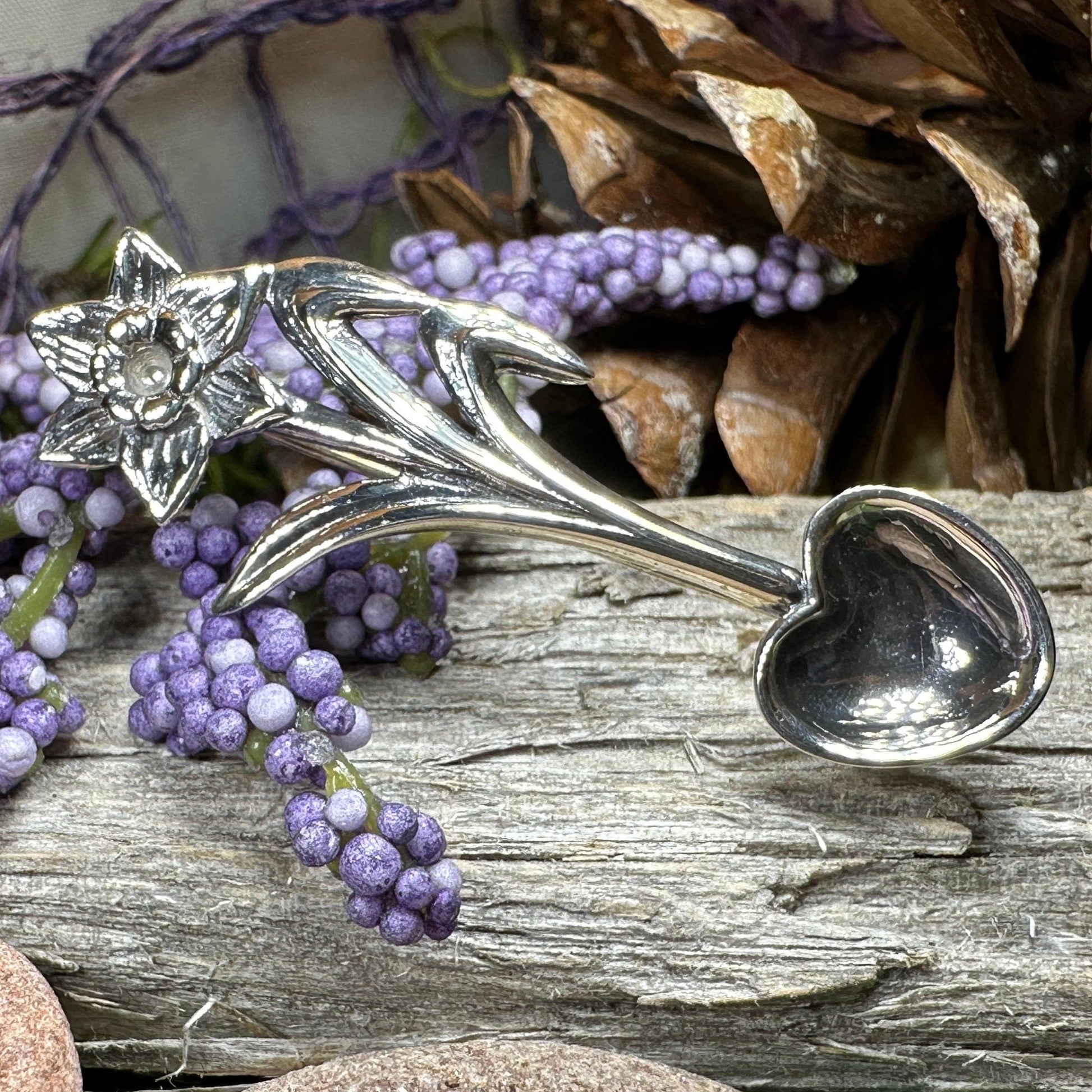 Daffodil Love Spoon Brooch, Celtic Pin, Wales Jewelry, Welsh Pin, Bridal Jewelry, Anniversary Gift, Heart Jewelry, Silver Spoon Wife Gift
