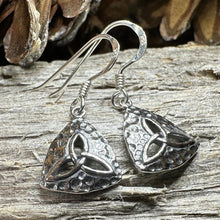 Load image into Gallery viewer, Trinity Knot Earrings, Celtic Jewelry, Irish Jewelry, Celtic Knot Jewelry, Scottish Earrings, Wife Gift, Silver Dangle Earrings, Pagan Gift
