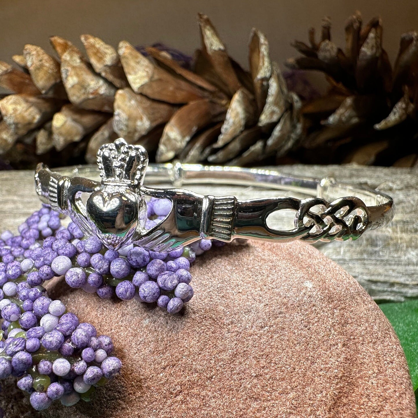 Claddagh Bracelet, Celtic Jewelry, Irish Jewelry, Ireland Gift, Bridal Jewelry, Heart Jewelry, Girlfriend Gift, Wife Gift, Anniversary Gift