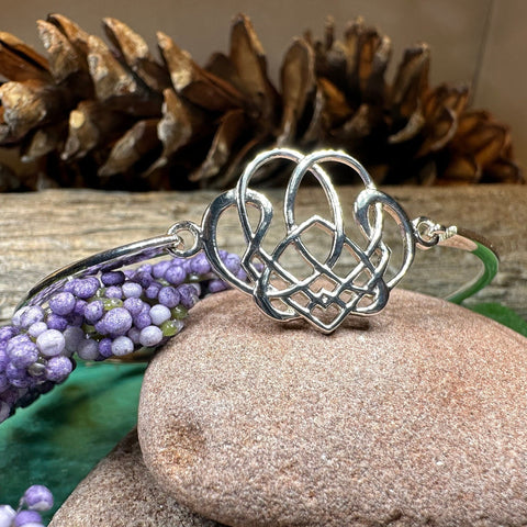 Load image into Gallery viewer, Celtic Knot Bracelet, Celtic Jewelry, Irish Jewelry, Love Knot Jewelry, Bridal Jewelry, Scotland Jewelry, Wife Gift, Ireland Gift, Mom Gift
