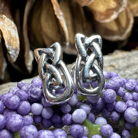 Load image into Gallery viewer, Celtic Knot Stud Earrings, Irish Jewelry, Celtic Jewelry, Anniversary Gift, Bridal Jewelry, Norse Jewelry, Yoga Jewelry, Wiccan Jewelry
