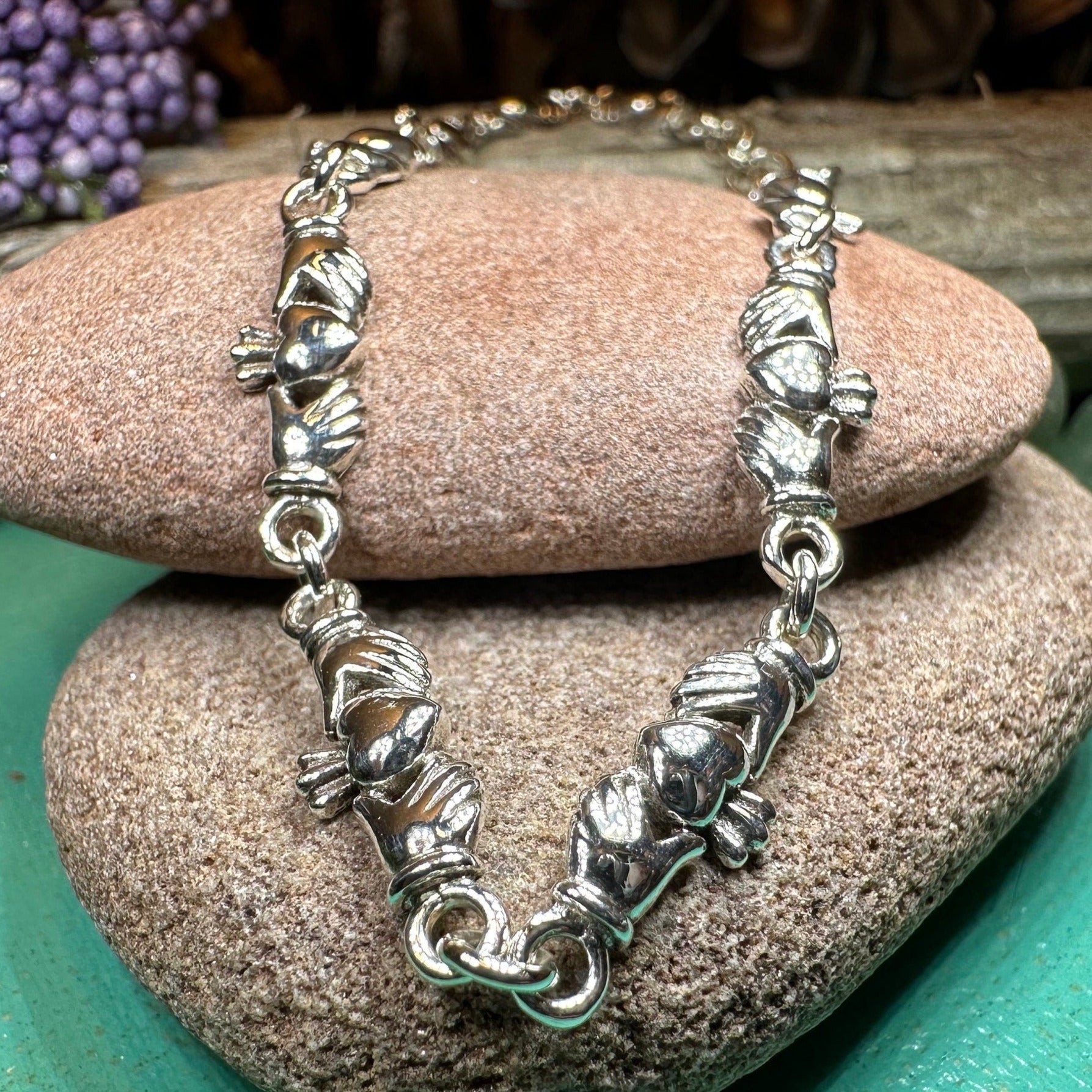 Claddagh Bracelet, Irish Jewelry, Celtic Bracelet, Bridal Jewelry, Girlfriend Gift, Wife Gift, Heart Jewelry, Ireland Gift, Anniversary Gift