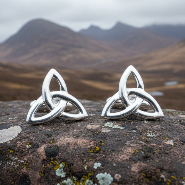 Trinity Knot Cuff Links, Celtic Jewelry, Irish Jewelry, Scotland Jewelry, Celtic Jewelry, Groom Gift, Best Man Gift, Silver Anniversary Gift