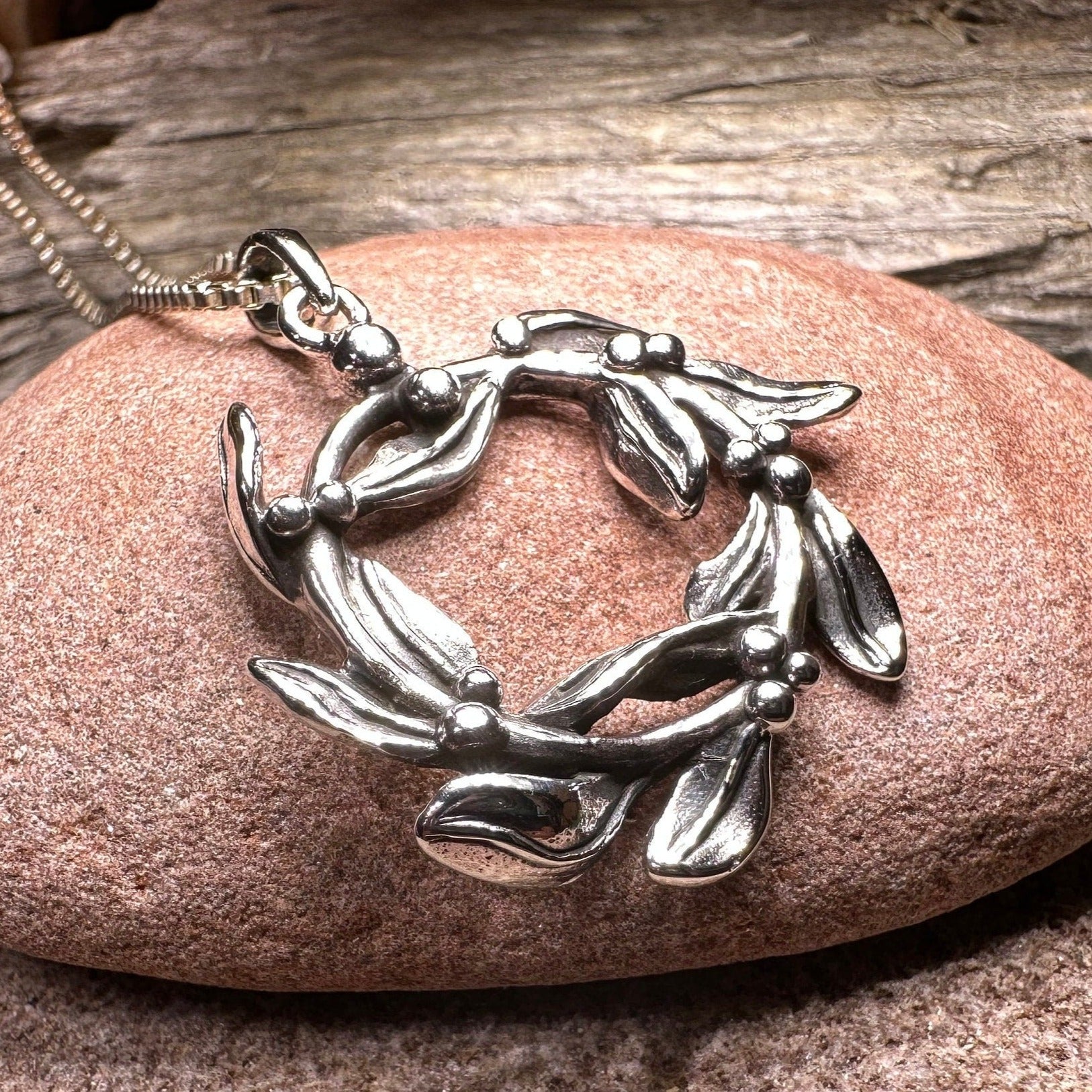 Mistletoe Wreath Necklace in sterling silver