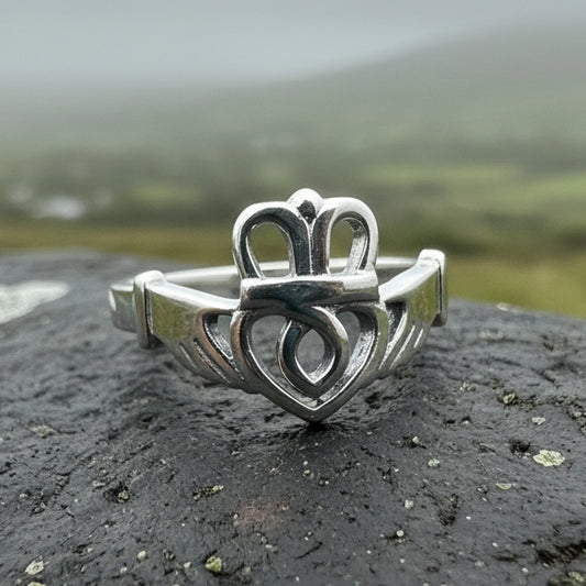 Claddagh Ring, Celtic Ring, Irish Ring, Promise Ring, Celtic Knot Ring, Irish Dance Gift, Anniversary Gift, Luckenbooth Ring, Boho Ring