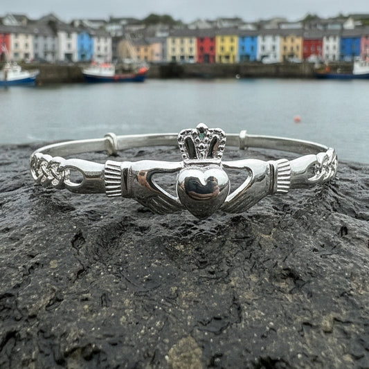 Laune Claddagh Bracelet — view 3