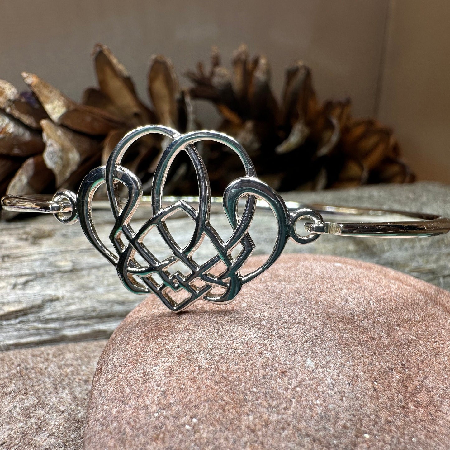 Celtic Knot Bracelet, Celtic Jewelry, Irish Jewelry, Love Knot Jewelry, Bridal Jewelry, Scotland Jewelry, Wife Gift, Ireland Gift, Mom Gift