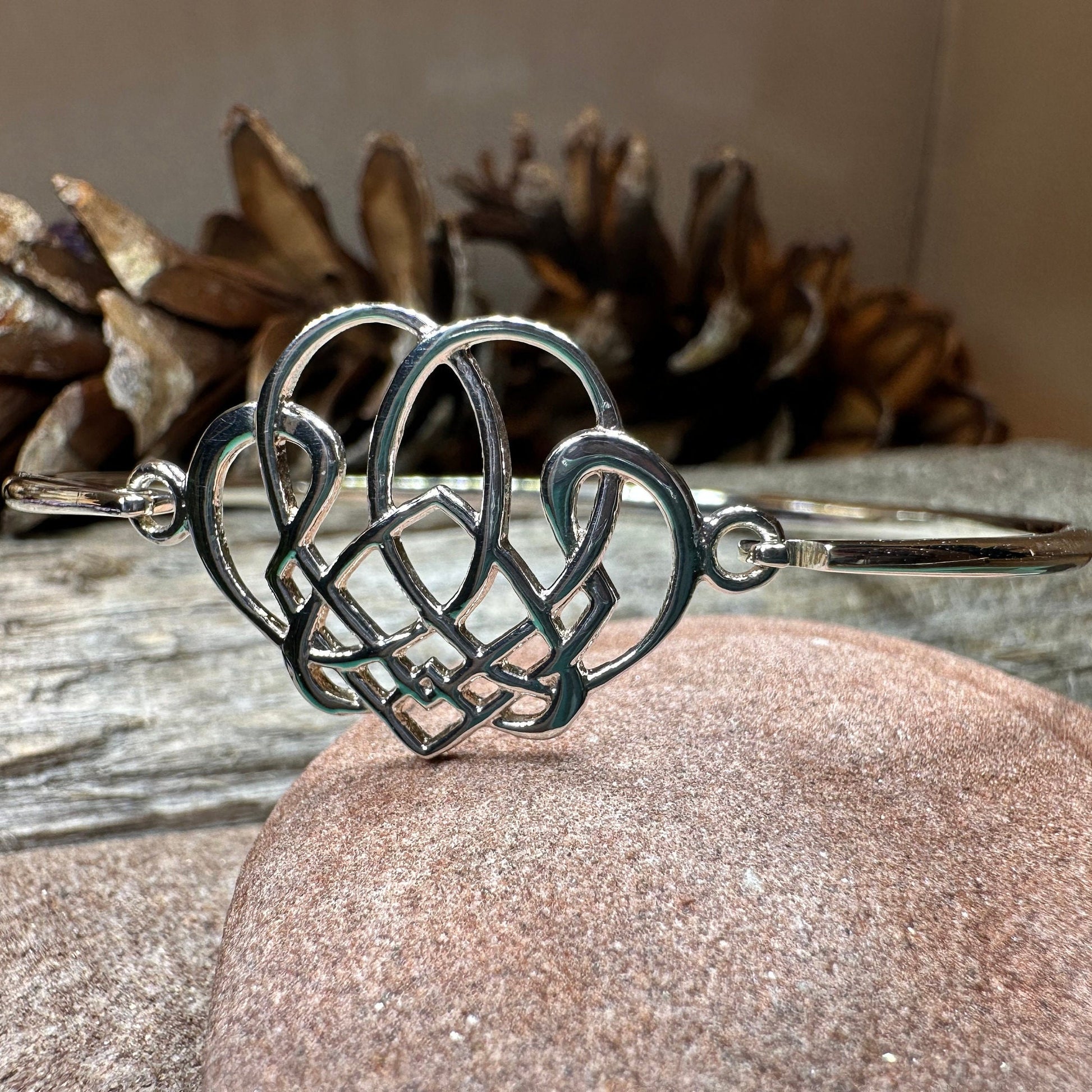 Celtic Knot Bracelet, Celtic Jewelry, Irish Jewelry, Love Knot Jewelry, Bridal Jewelry, Scotland Jewelry, Wife Gift, Ireland Gift, Mom Gift