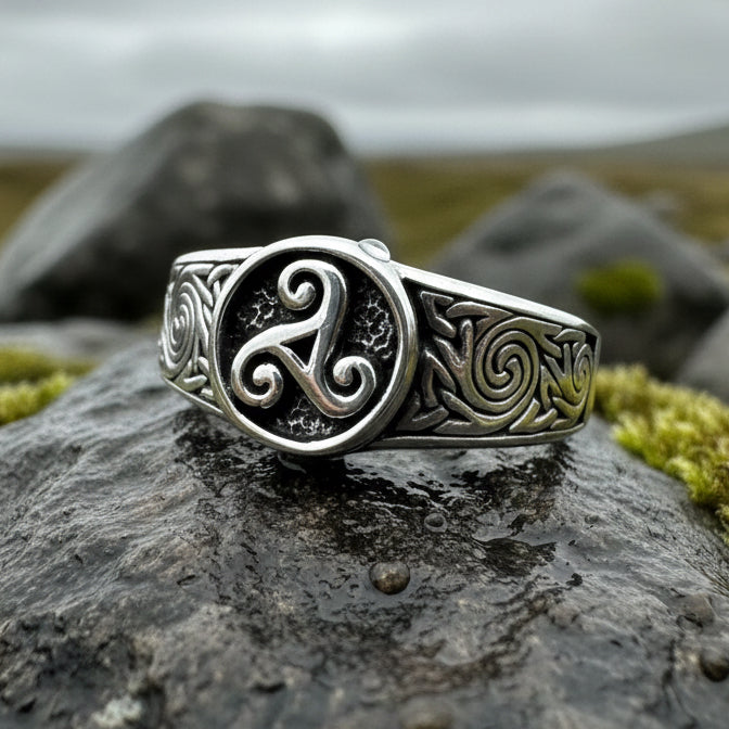 Triple Spiral Ring, Celtic Ring, Irish Jewelry, Celtic Knot Jewelry, Irish Ring, Irish Dance Gift, Celtic Spiral, Pagan Ring, Wiccan Ring