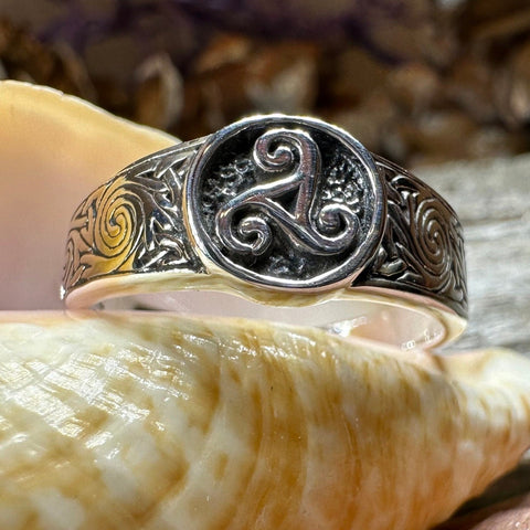 Load image into Gallery viewer, Triple Spiral Ring, Celtic Ring, Irish Jewelry, Celtic Knot Jewelry, Irish Ring, Irish Dance Gift, Celtic Spiral, Pagan Ring, Wiccan Ring
