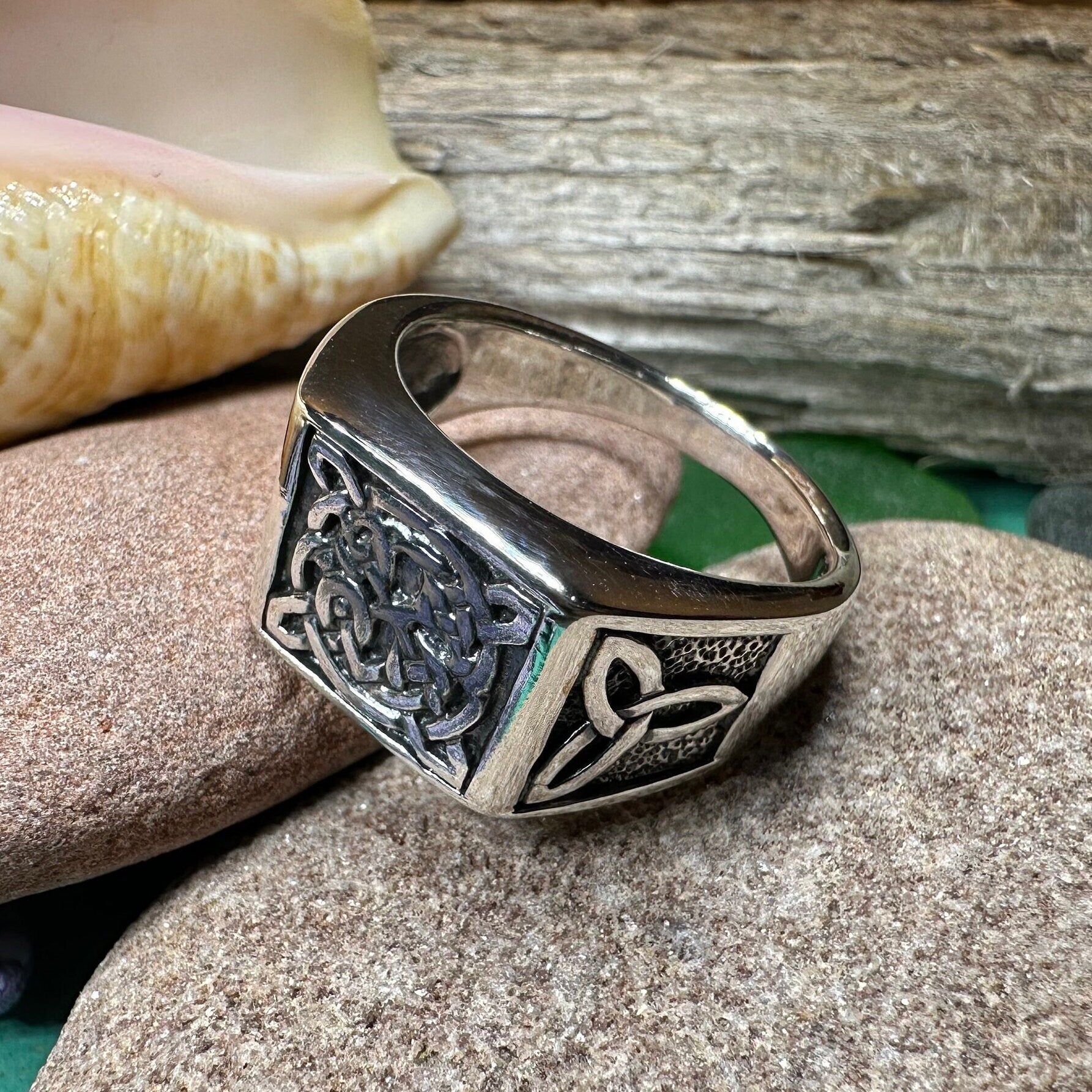 Gungneer Celtic Knot Ring - Stainless Steel Triquetra Ring, Sizes 7-13, Includes Lava Stone Bracelet Gift