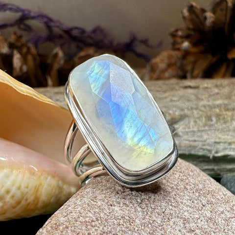Load image into Gallery viewer, Amitola Celtic Dream Moonstone Ring
