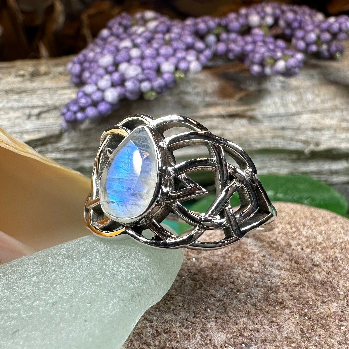 Vanaheim Celtic Knot Ring in Sterling Silver — view 8