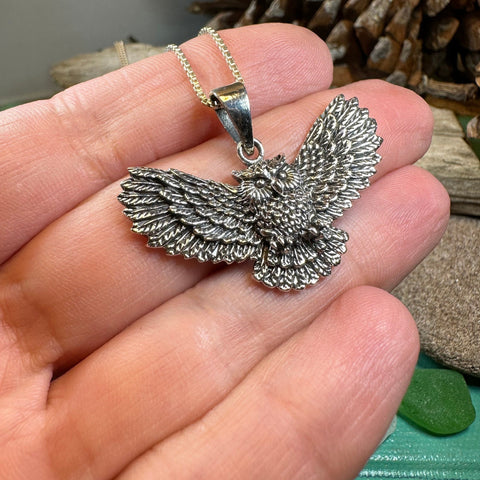 Load image into Gallery viewer, Owl Necklace, Flying Owl Pendant, Nature Jewelry, Bird Necklace, Bird Lover Gift, Silver Owl Gift, Woodland Jewelry, Irish Jewelry, Mom Gift
