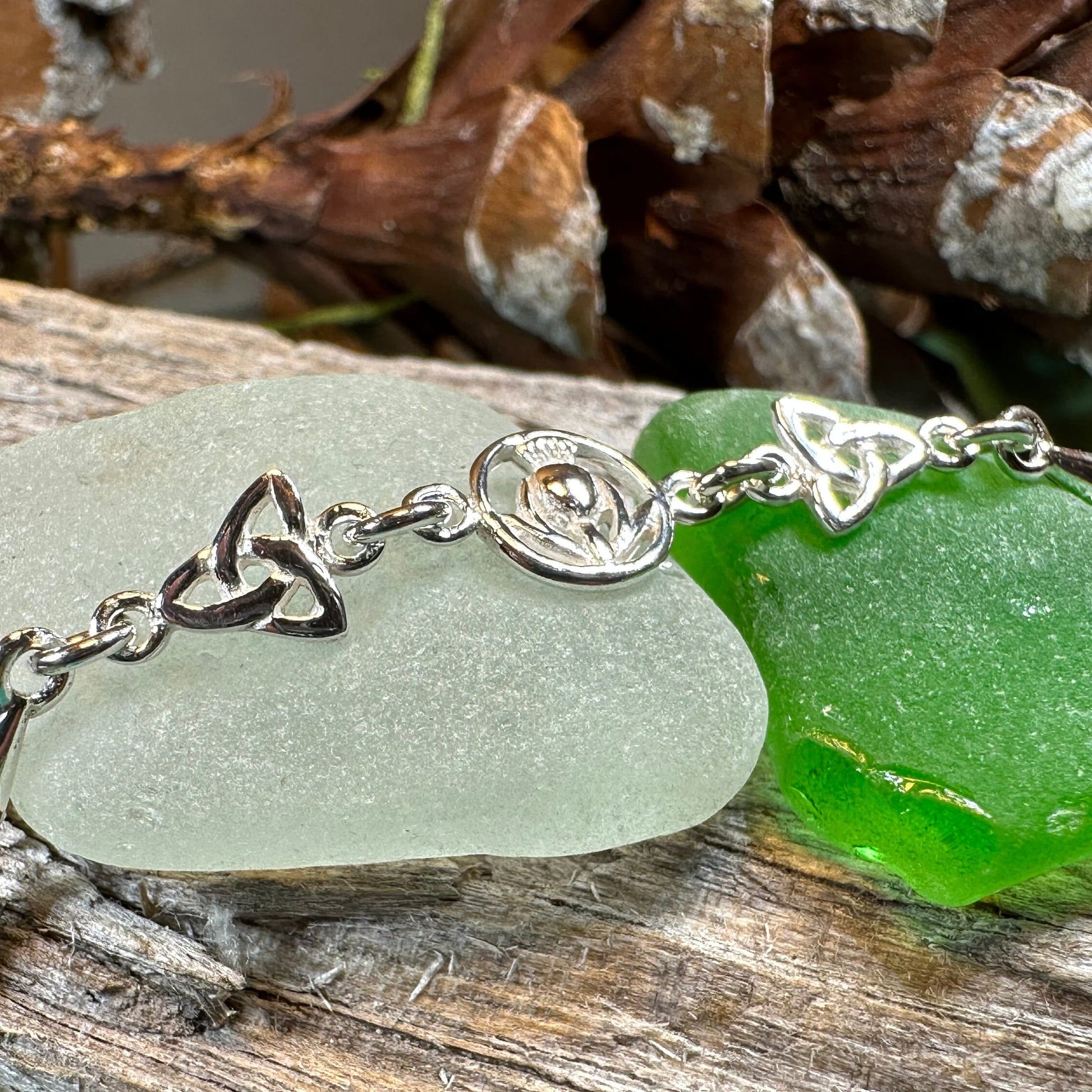 Thistle Bracelet, Outlander Jewelry, Celtic Jewelry, Scotland Gift, Nature Jewelry, Scottish Bracelet, Mom Gift, Girlfriend Gift, Wife Gift