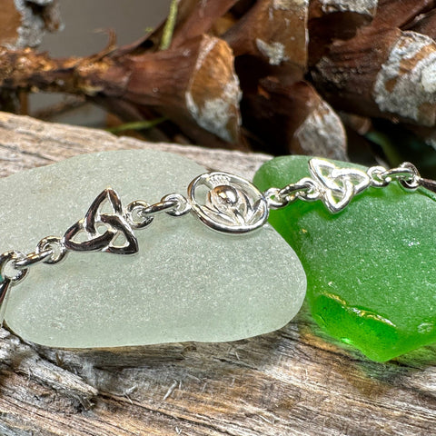 Load image into Gallery viewer, Thistle Bracelet, Outlander Jewelry, Celtic Jewelry, Scotland Gift, Nature Jewelry, Scottish Bracelet, Mom Gift, Girlfriend Gift, Wife Gift
