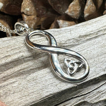 Load image into Gallery viewer, Trinity Knot Necklace, Infinity Jewelry, Celtic Jewelry, Irish Jewelry, Anniversary Gift, Mom Gift, Best Friend Gift, Girlfriend Gift
