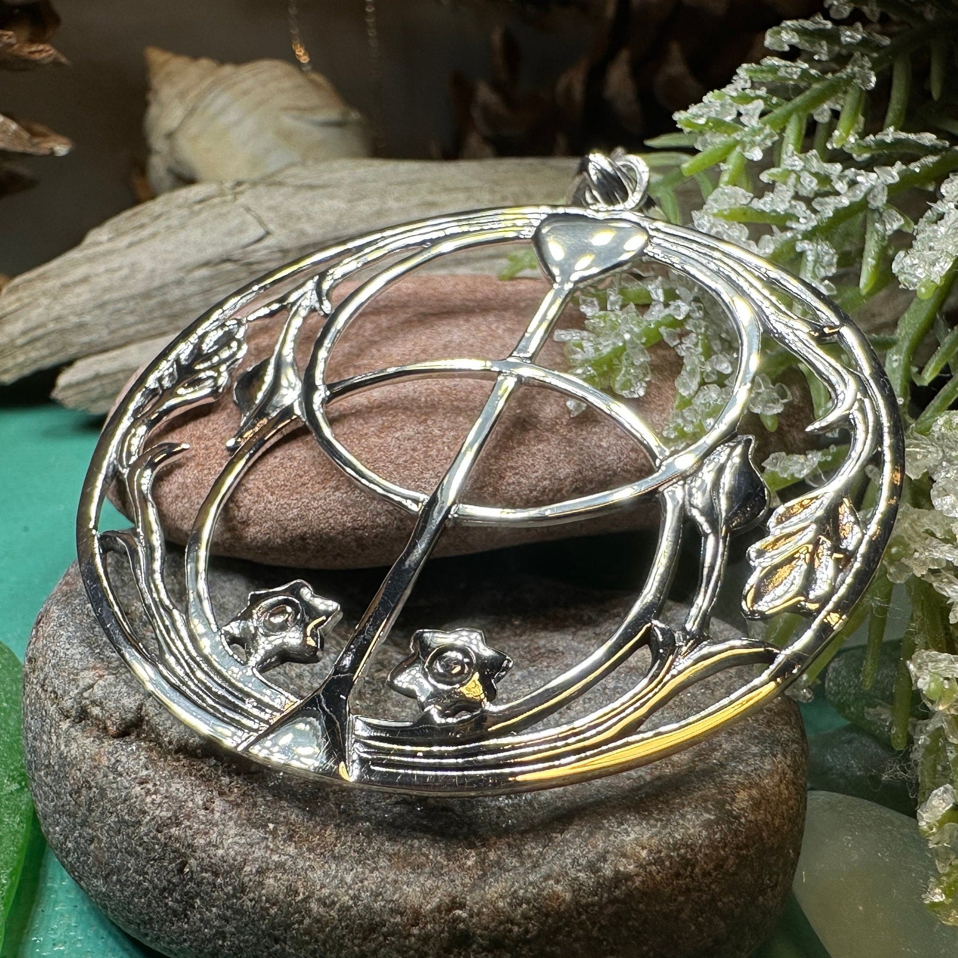 Chalice Well Necklace, Irish Jewelry, Large Celtic Pendant, Scotland Jewelry, Anniversary Gift, Ireland Gift, Peace Jewelry, Spiritual Gift