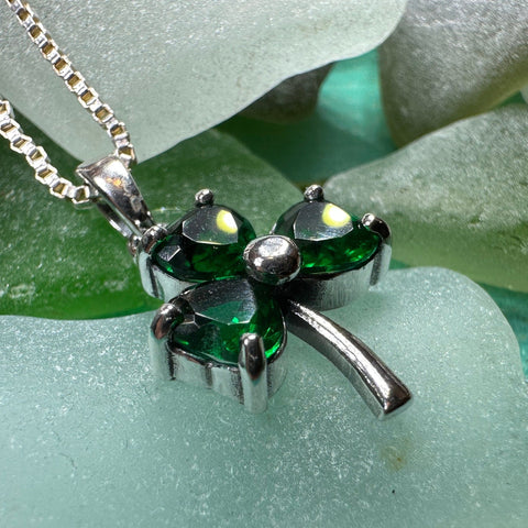 Load image into Gallery viewer, Shamrock Necklace, Clover Pendant, Irish Necklace, Irish Gift, Anniversary Gift, Emerald Ireland Jewelry, Friendship Gift, Celtic Necklace
