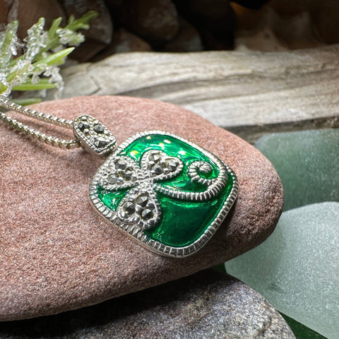 Load image into Gallery viewer, Shamrock Necklace, Clover Pendant, Irish Necklace, Irish Gift, Anniversary Gift, Emerald Ireland Jewelry, Friendship Gift, Celtic Necklace
