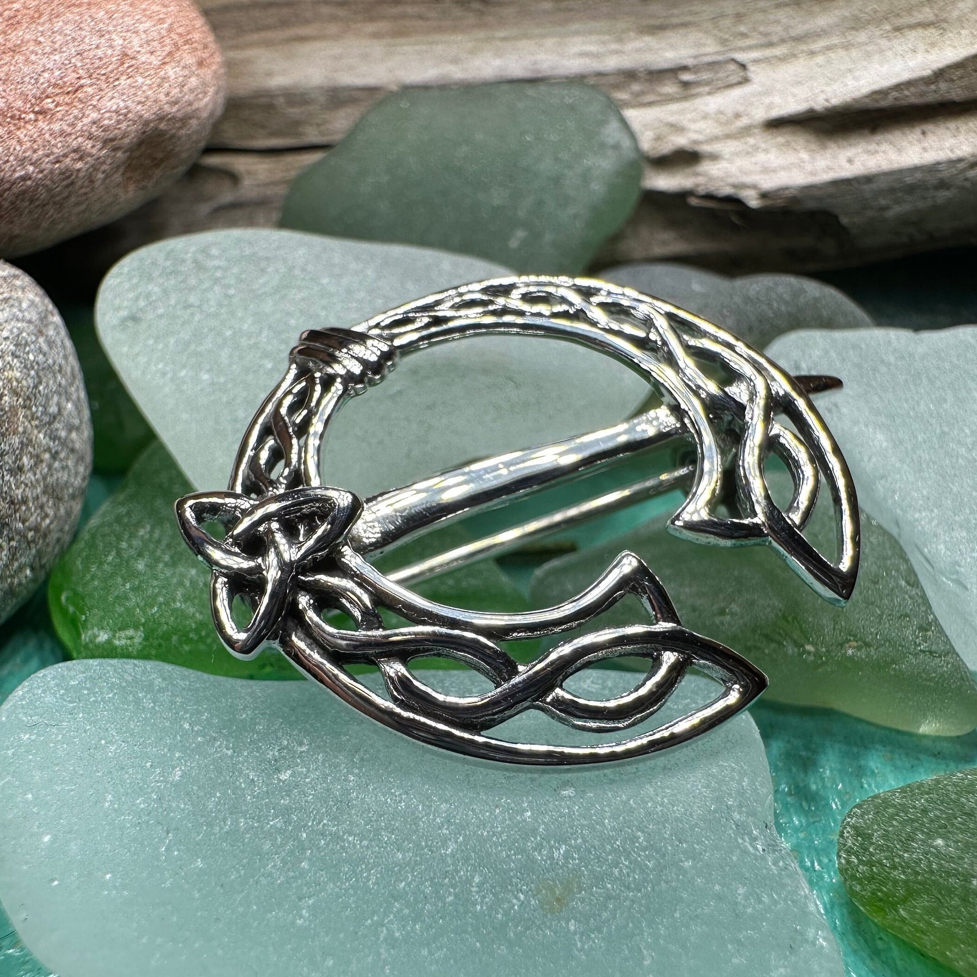 Ivermere Celtic Knot Tara Brooch in Sterling Silver — view 3