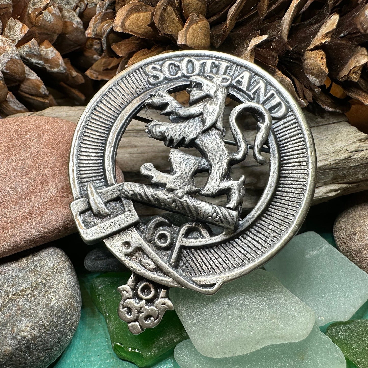 Lion Brooch, Celtic Jewelry, Scottish Pin, Scotland Brooch, Celtic Brooch, Anniversary Gift, Cap Badge Pin, Bagpiper Gift, Plaid Pin