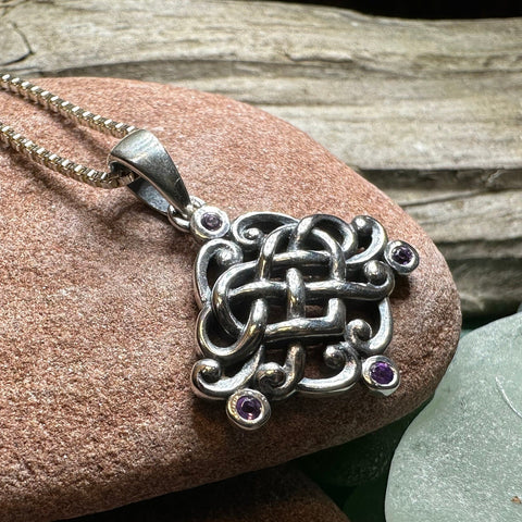 Load image into Gallery viewer, Celtic Knot Necklace, Love Knot Jewelry, Celtic Heart Pendant, Scotland Jewelry, Irish Jewelry, Amethyst, Pagan Jewelry, Scotland Jewelry
