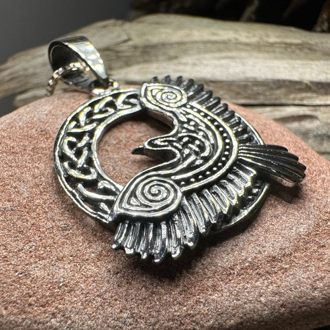 Load image into Gallery viewer, Raven Necklace, Bird Jewelry, Celtic Pendant, Black Bird Pendant, Animal Jewelry, Pagan Jewelry, Nature Lover, Poe Jewelry, Gothic Jewelry
