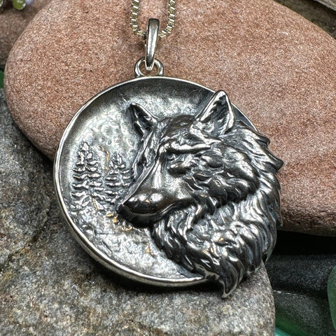 Load image into Gallery viewer, Wolf Necklace, Crescent Moon Jewelry, Norse Jewelry, Pagan Jewelry, Viking Jewelry, Celtic Knot Pendant, Animal Jewelry, Direwolf Jewelry
