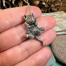 Load image into Gallery viewer, Cat Necklace, Cat Lover Gift, Nature Necklace, Cat Mom, Moveable Cat, Silver Cat Pendant, Best Friend Gift, Gift for Her, Animal Jewelry
