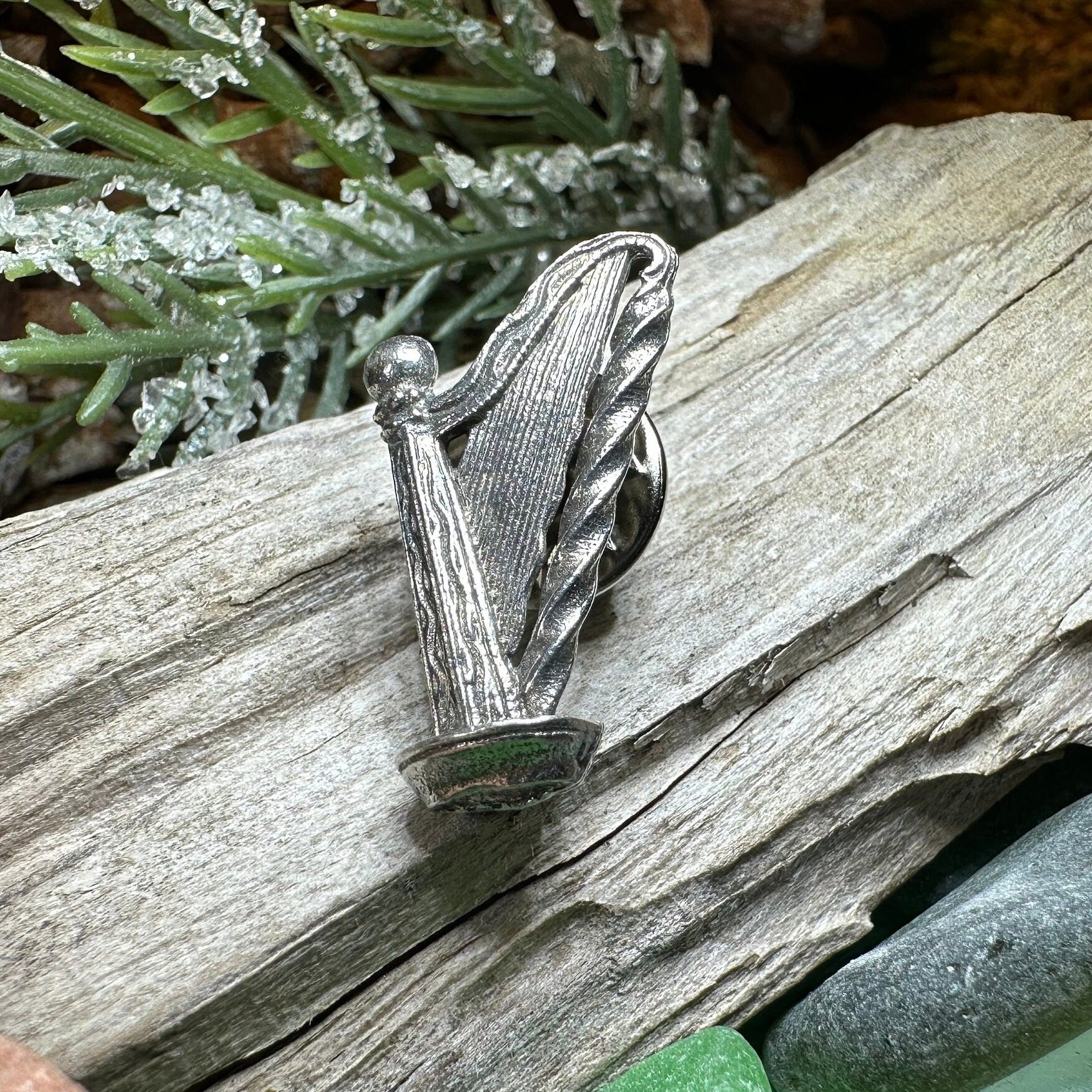 Irish Harp Brooch, Celtic Jewelry, Irish Lapel Pin, Harp Brooch, Ireland Brooch, Anniversary Gift, Cap Badge Pin, Bagpiper Gift, Ireland Pin