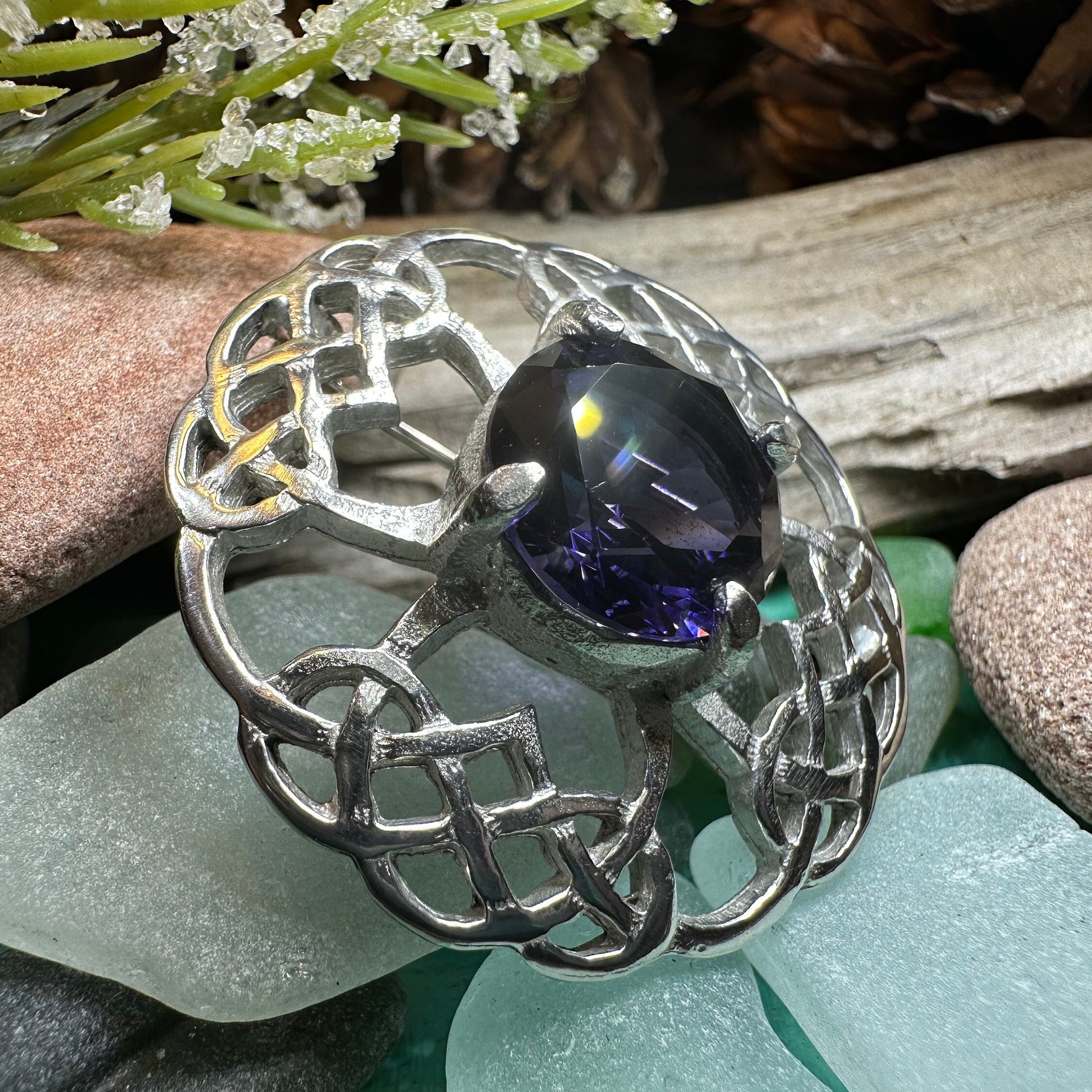 Celtic Knot Brooch, Celtic Jewelry, Scotland Jewelry, Scottish Pin, Mom Gift, Wife Gift, Ireland Pin, Outlander Jewelry, Irish Jewelry
