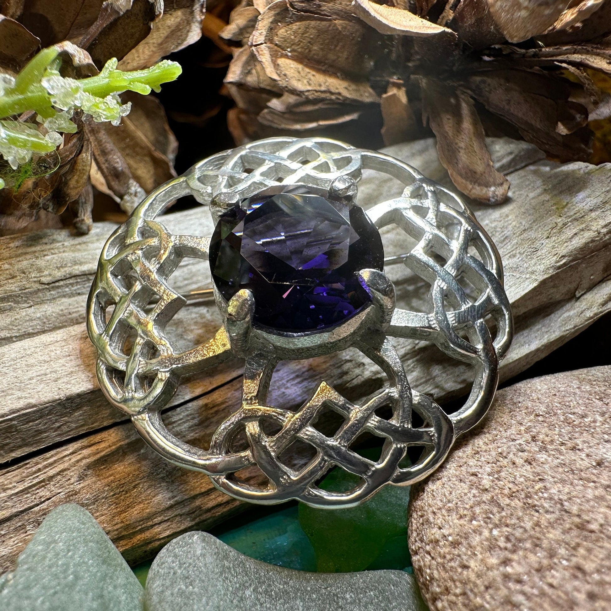 Celtic Knot Brooch, Celtic Jewelry, Scotland Jewelry, Scottish Pin, Mom Gift, Wife Gift, Ireland Pin, Outlander Jewelry, Irish Jewelry