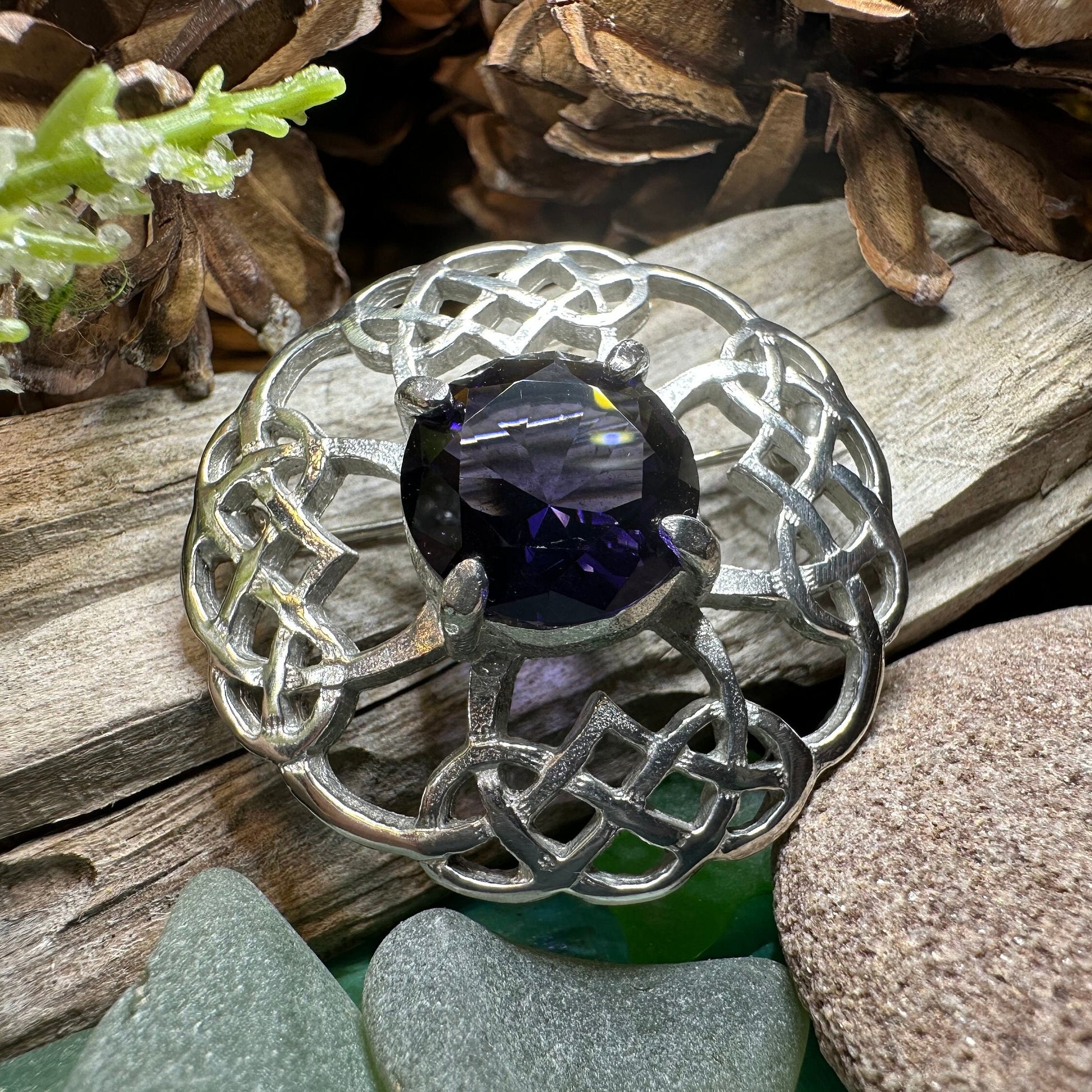 Celtic Knot Brooch, Celtic Jewelry, Scotland Jewelry, Scottish Pin, Mom Gift, Wife Gift, Ireland Pin, Outlander Jewelry, Irish Jewelry