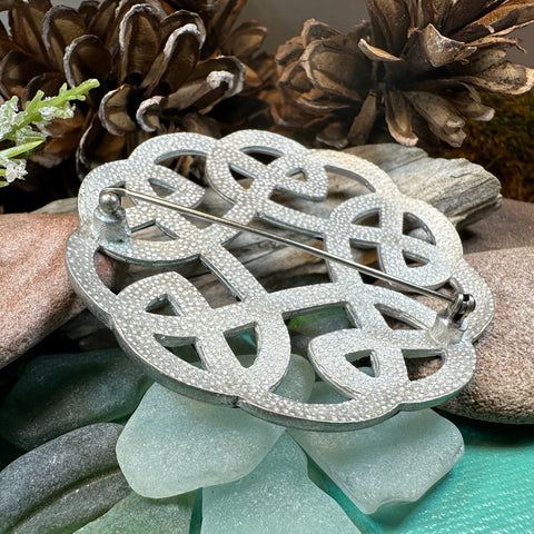 Load image into Gallery viewer, Traditional Celtic Knot Brooch
