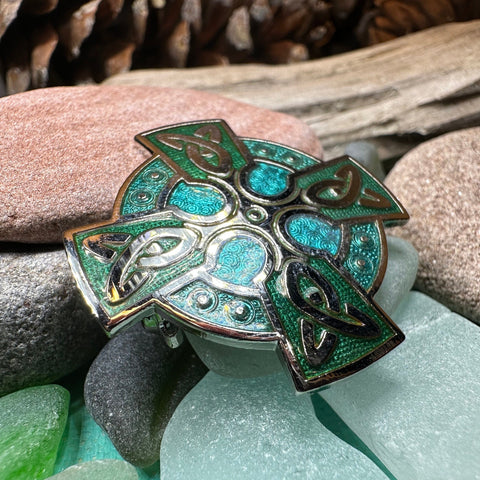 Load image into Gallery viewer, Celtic Cross Brooch, Cross Jewelry, Celtic Brooch, First Communion Gift, Green Enamel Pin, Irish Cross Jewelry, Cross Pin, Religious Jewelry
