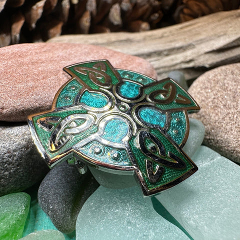 Load image into Gallery viewer, Celtic Cross Brooch, Cross Jewelry, Celtic Brooch, First Communion Gift, Green Enamel Pin, Irish Cross Jewelry, Cross Pin, Religious Jewelry

