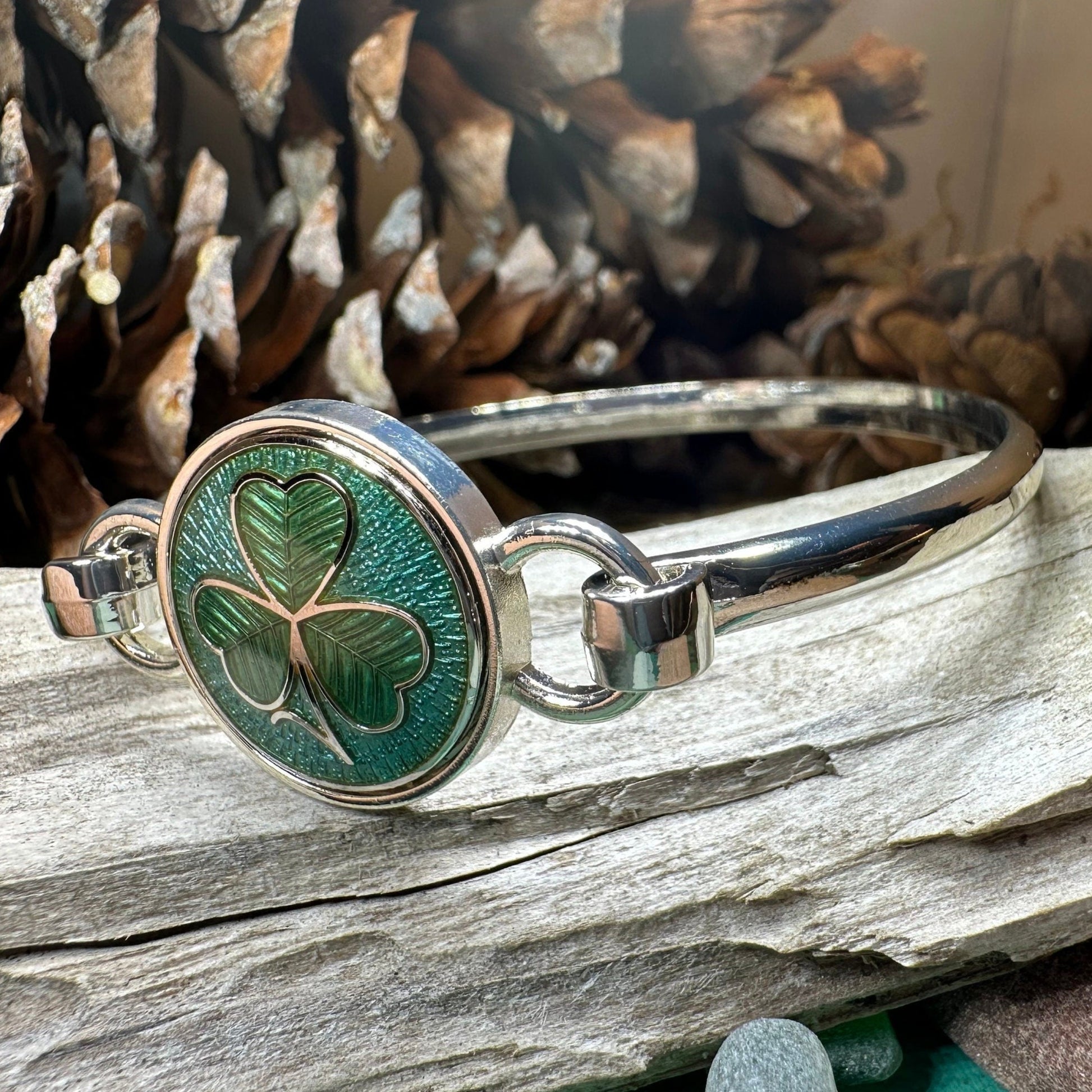 Shamrock Bracelet, Celtic Jewelry, Irish Jewelry, Bangle Bracelet, Clover Jewelry, Ireland Jewelry, Wife Gift, Irish Shamrock Bangle
