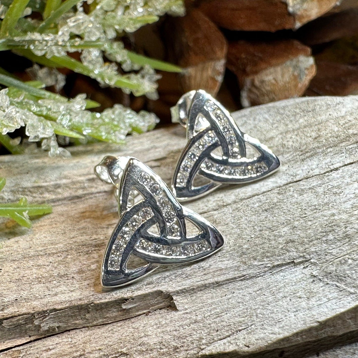 Trinity Knot Earrings, Triquetra Jewelry, Celtic Stud Earrings, Irish Jewelry, Anniversary Gift, Irish Jewelry, Scotland Gift, Wife Gift
