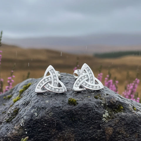 Load image into Gallery viewer, Trinity Knot Earrings, Triquetra Jewelry, Celtic Stud Earrings, Irish Jewelry, Anniversary Gift, Irish Jewelry, Scotland Gift, Wife Gift
