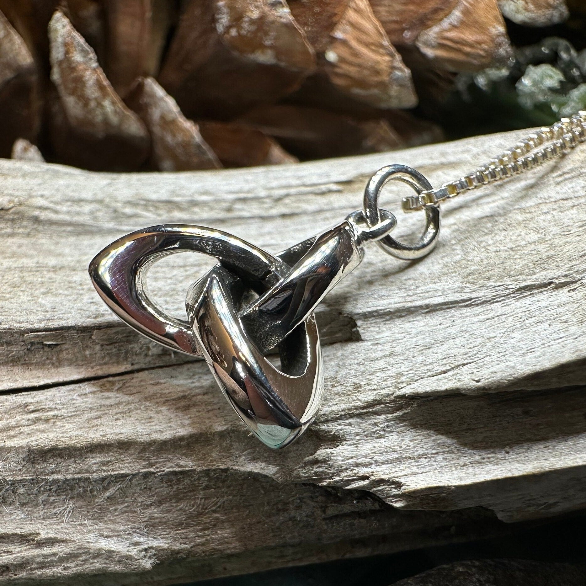 Trinity Knot Necklace, Celtic Necklace, Irish Pendant, Scottish Necklace, Mom Gift, Anniversary Gift, Celtic Knot Jewelry, Triquetra Pendant