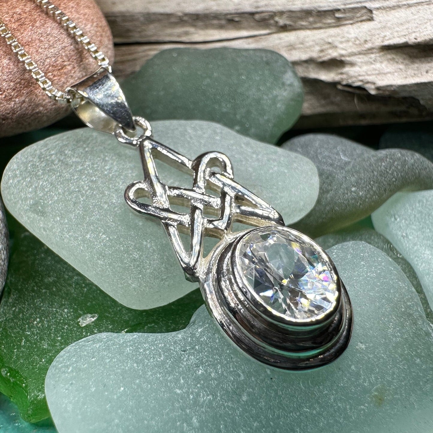 Celtic Knot Necklace, Scottish Jewelry, Ladies Celtic Pendant, Irish Necklace, Irish Jewelry, Anniversary Gift, Scotland Jewelry, Wife Gift