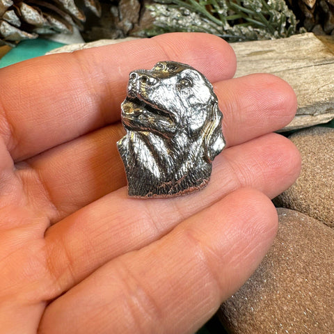Load image into Gallery viewer, Dog Brooch, Dog Lover Gift, Labrador Lapel Pin, Dog Pin, Scarf Pin, Dog Lover Gift, Dog Jewelry, Hunter Gift, Pewter Coat Pin, English Lab
