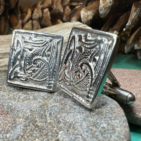 Load image into Gallery viewer, Celtic Cuff Links, Scotland Jewelry, Men's Celtic Jewelry, Boy's Irish Jewelry, Bagpiper Gift, Groom Gift, Boyfriend Gift, Husband Gift
