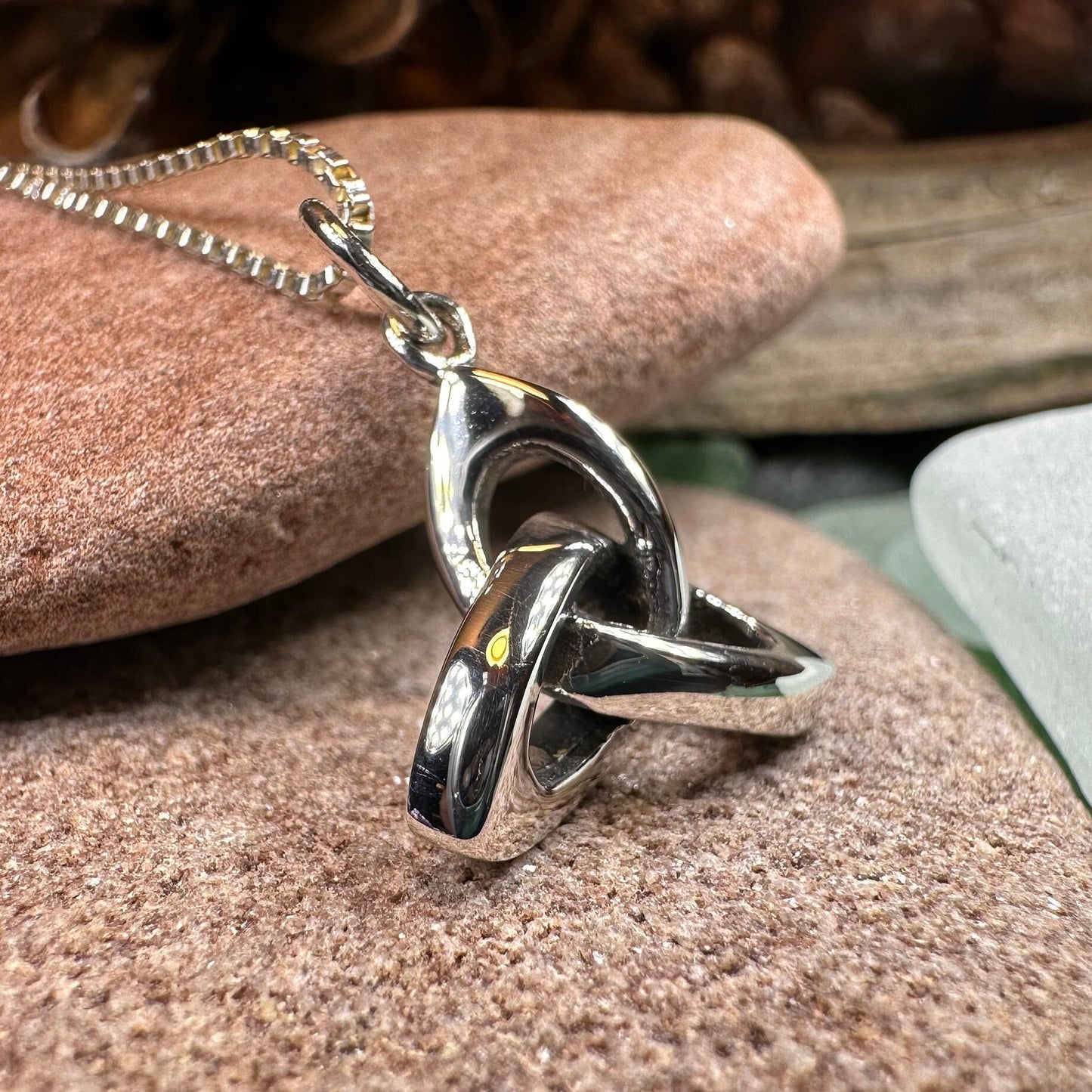 Trinity Knot Necklace, Celtic Necklace, Irish Pendant, Scottish Necklace, Mom Gift, Anniversary Gift, Celtic Knot Jewelry, Triquetra Pendant
