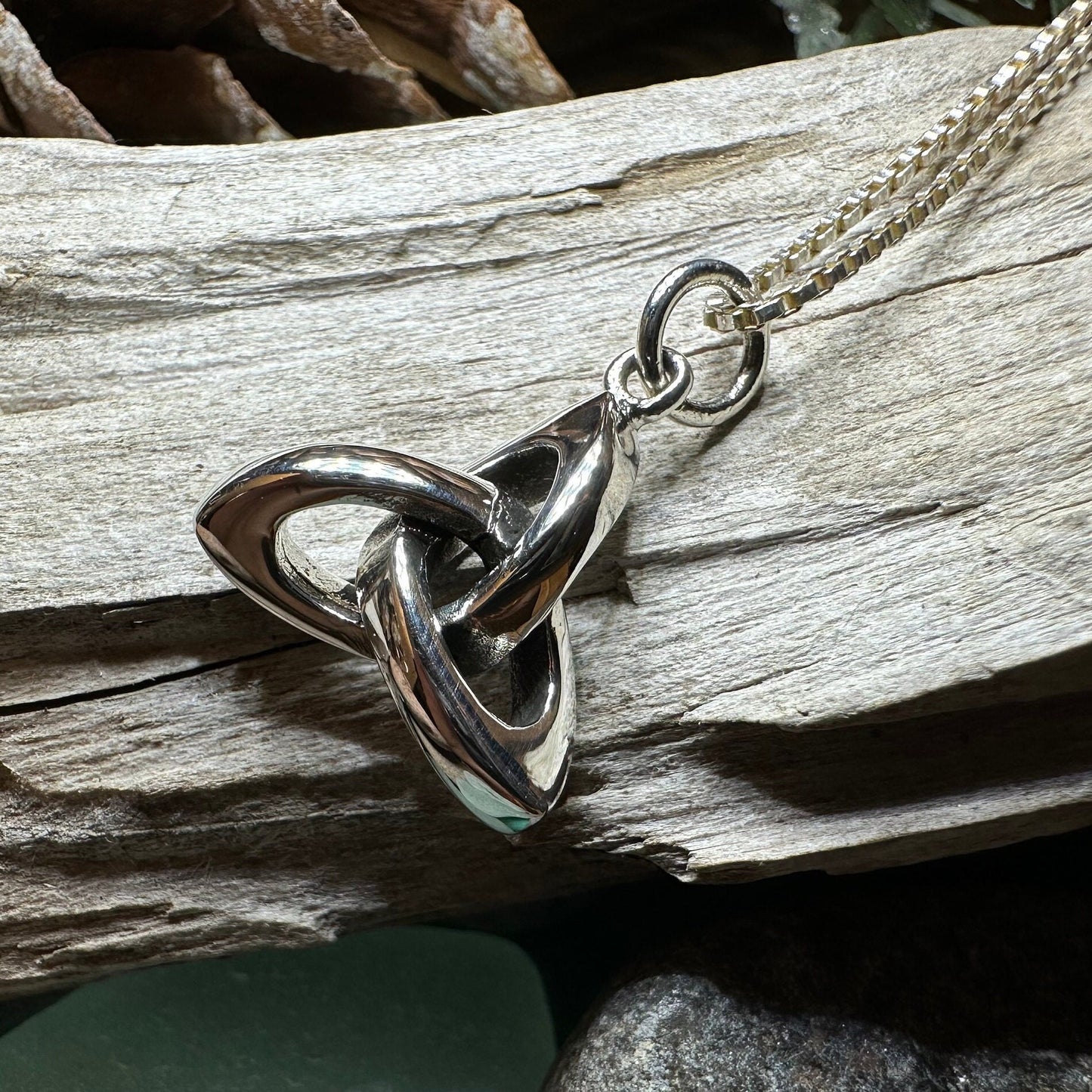 Trinity Knot Necklace, Celtic Necklace, Irish Pendant, Scottish Necklace, Mom Gift, Anniversary Gift, Celtic Knot Jewelry, Triquetra Pendant