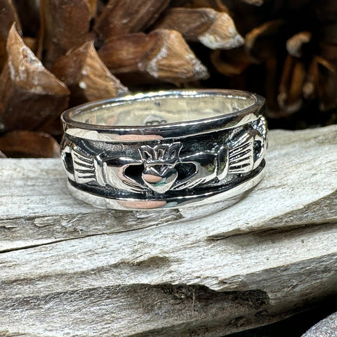 Load image into Gallery viewer, Celtic Ring, Irish Wedding Ring, Ireland Ring, Claddagh Ring, Irish Ring, Promise Ring, Anniversary Gift, Silver Wedding Band, Ireland Gift
